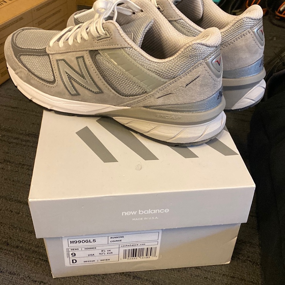 New balance 990 v5